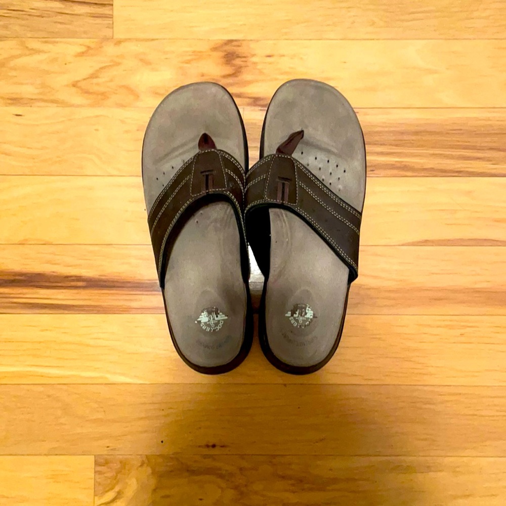 Docker’s Flip Flops Worn-in Light Brown size 12